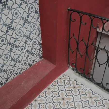 Vandrarhem Patio Da Mouraria *